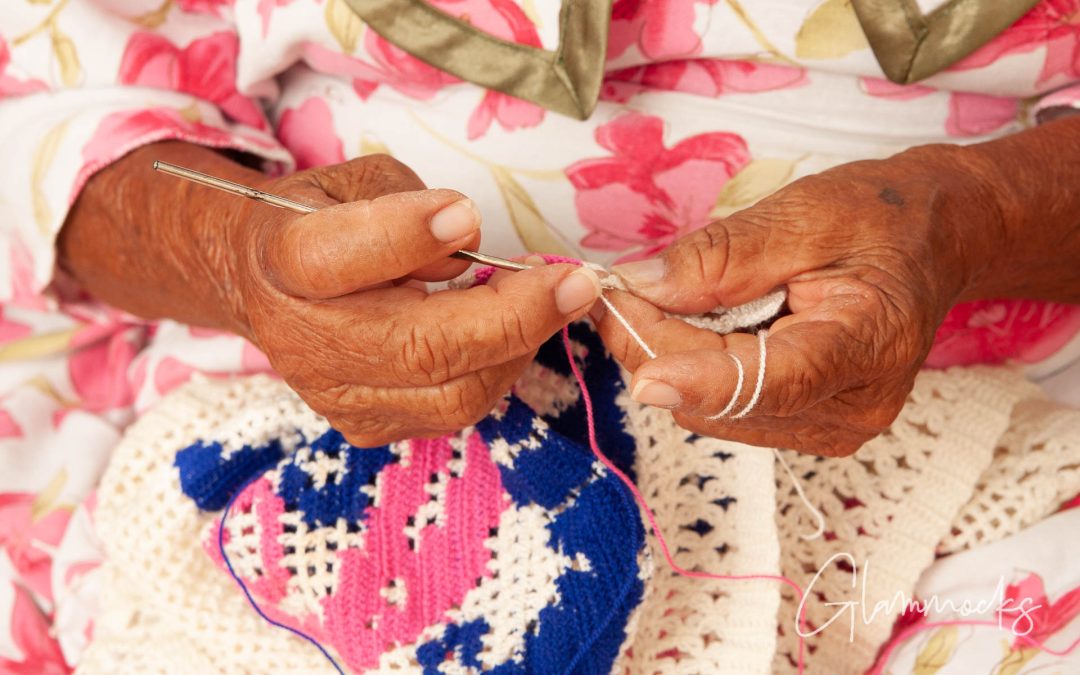 wayuu crafter hands working on croche